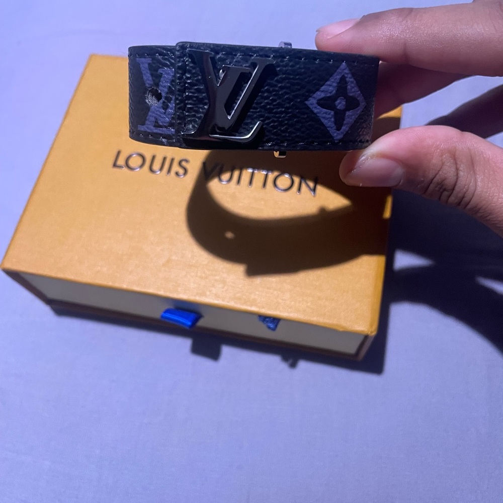 LV bracelet
